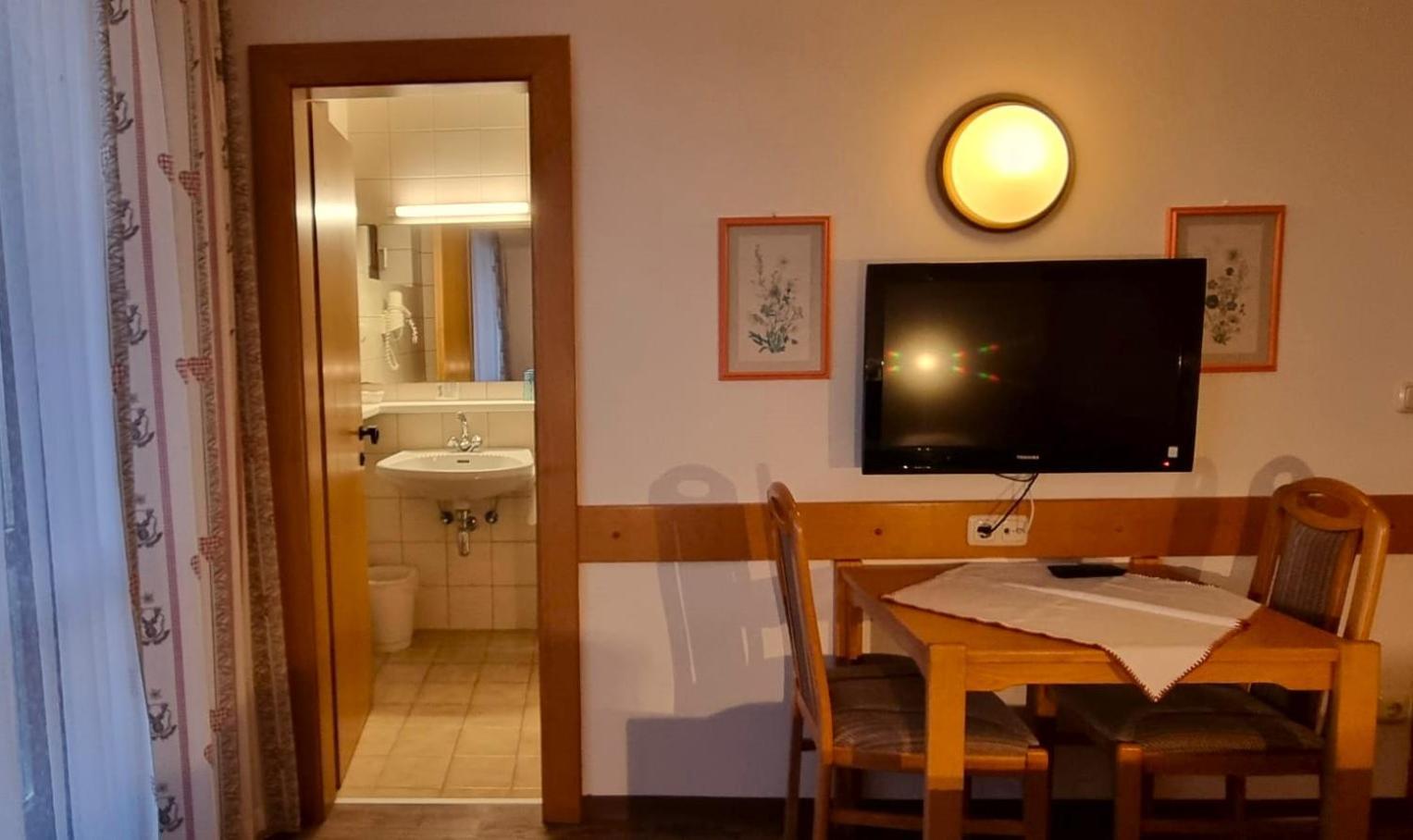 Hotel Baumgartnerhof Finkenstein am Faaker See 외부 사진